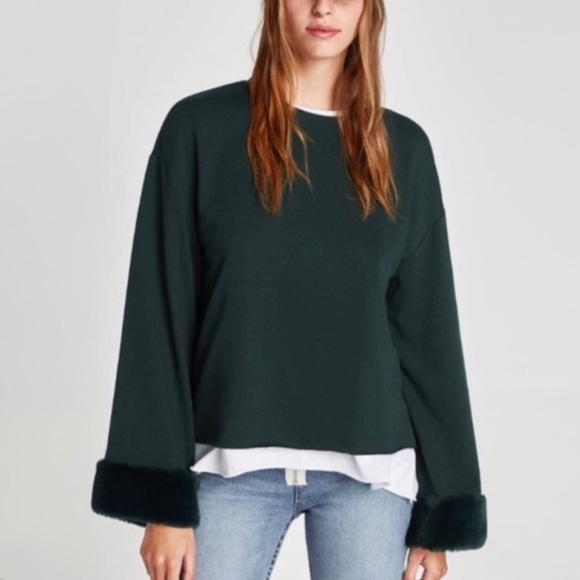 Zara Sweaters - ❄️Zara TRF fur cuff pullover sweater